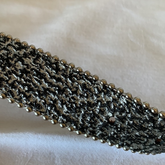 B. B. Simon Textured Silver Tone Leather Belt - size Large main image 4